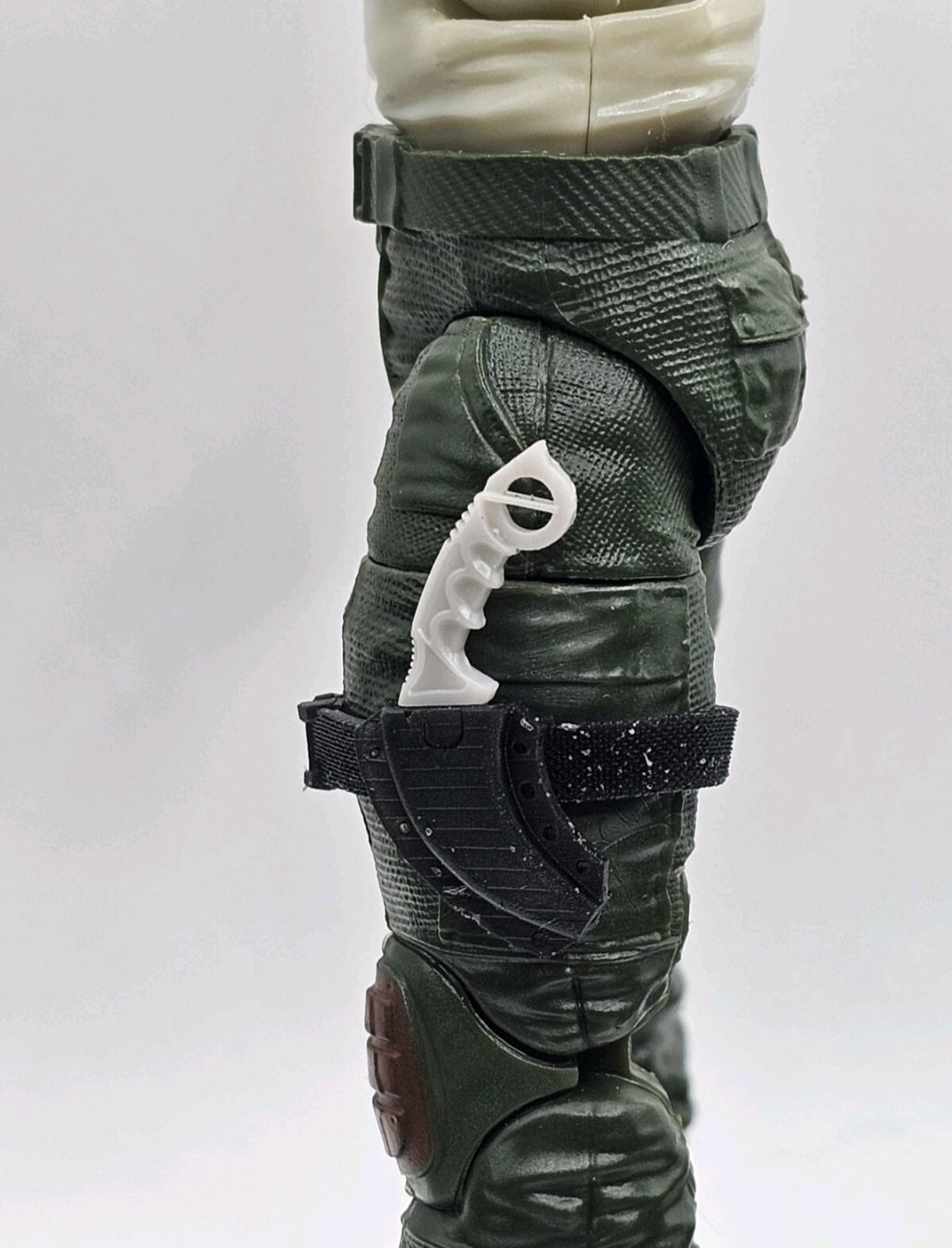 Custom 3d Printed Compatible Classified Legends Comic Multiverse Flexible Karambit Sheath 1:12 6" Scale.