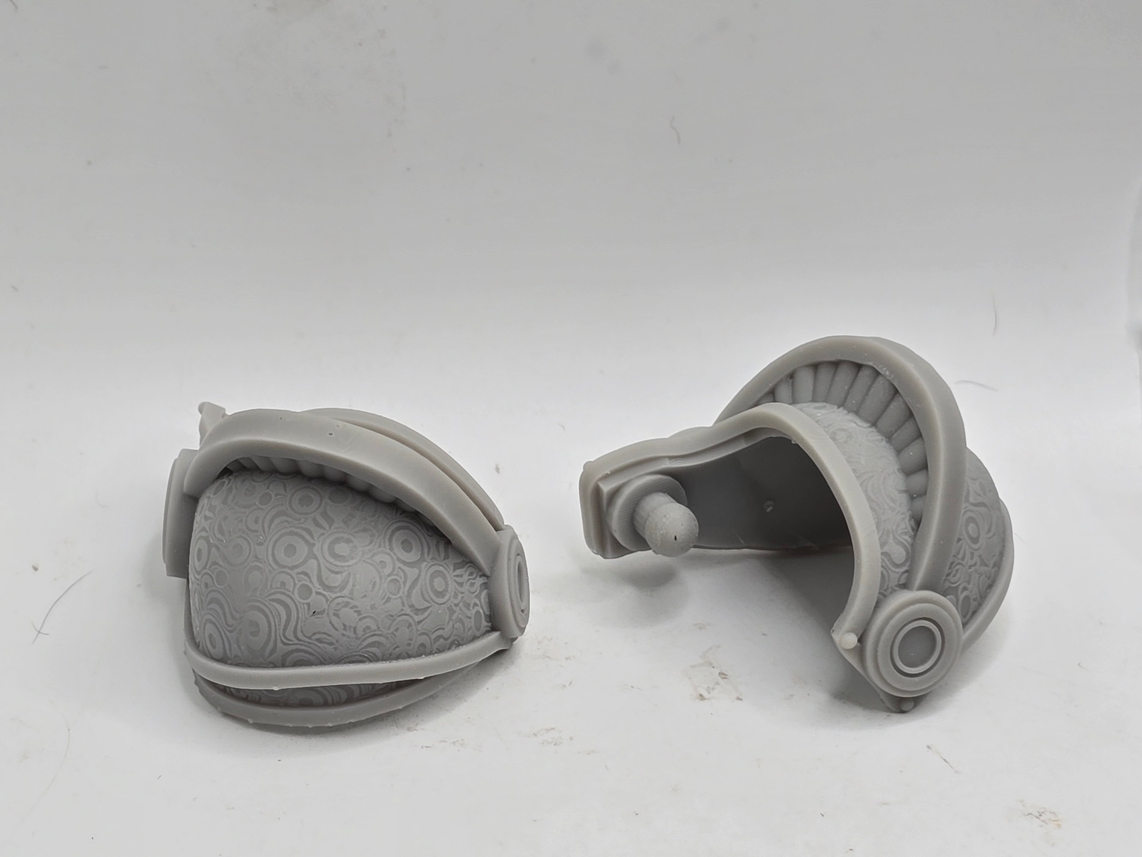 3d Printed Mythic Legions Scale Head 1.0 Guardians Pauldrons 1:12 6" Scale.