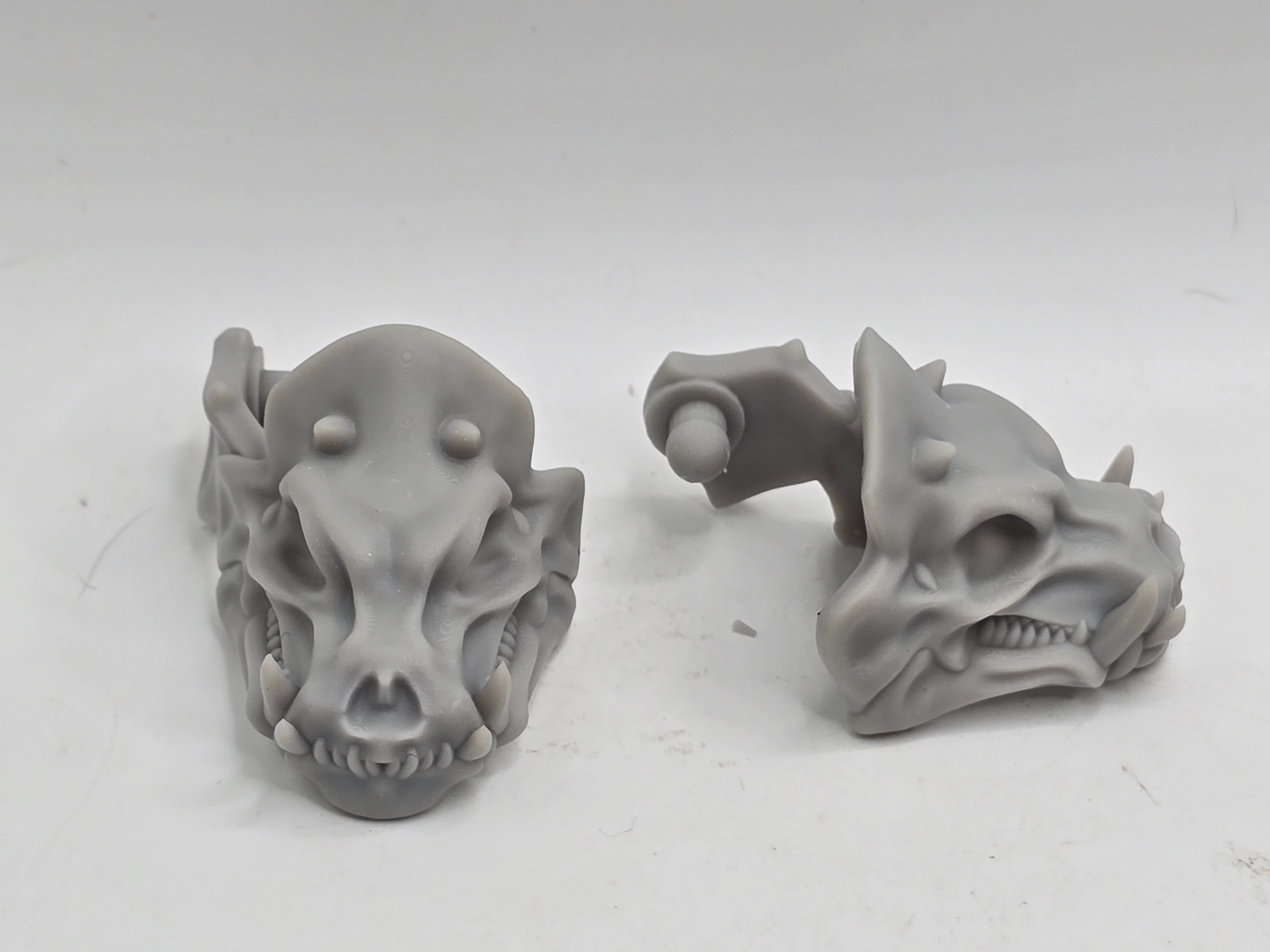 3d Printed Mythic Legions Scale Head 1.0 Skeleton Warrior Pauldrons 1:12 6" Scale.