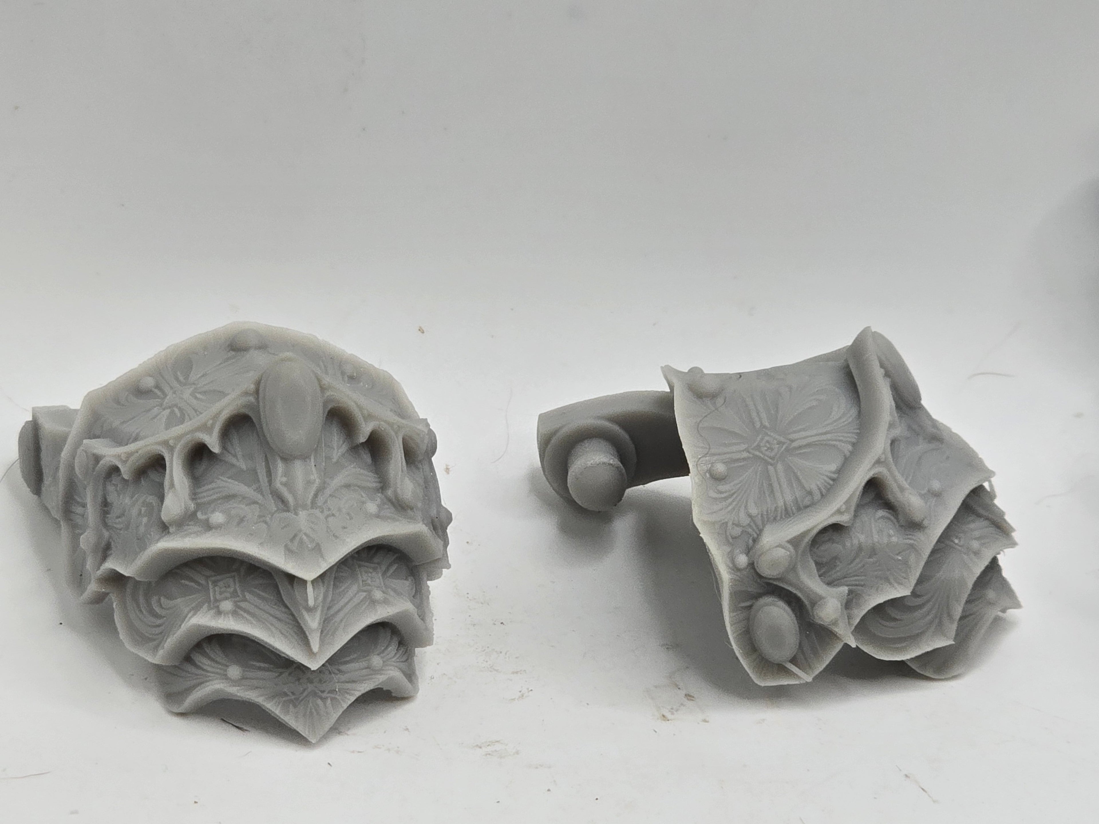 3d Printed Mythic Legions Scale Head 1.0 King of Knights Pauldrons 1:12 6" Scale.