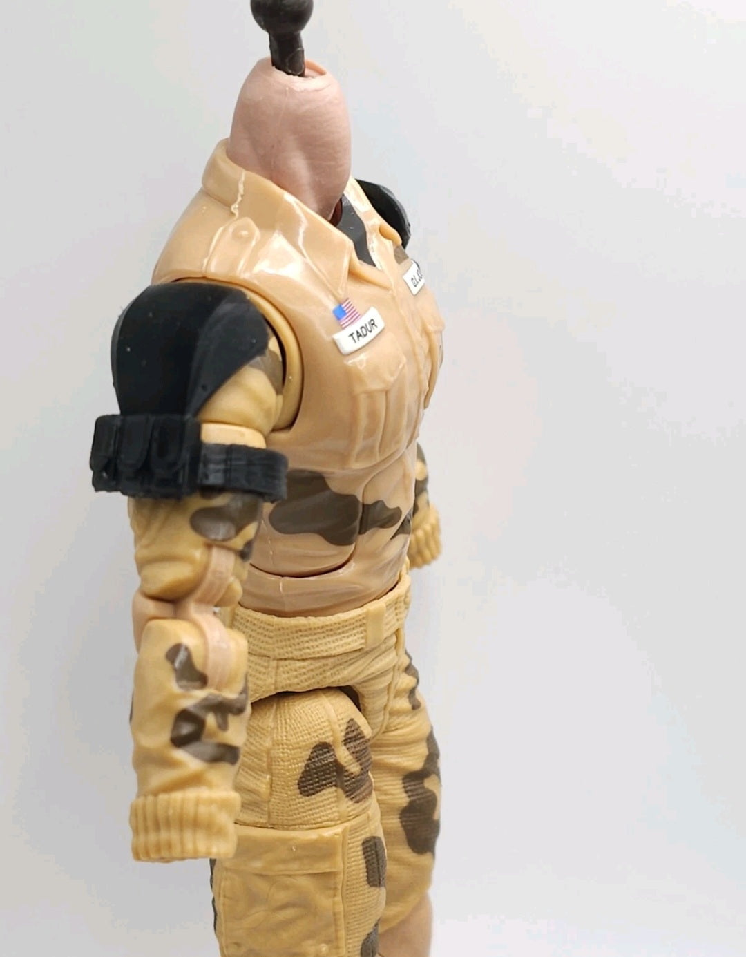 Custom 3d Printed Compatible Classified Legends Comic Multiverse Flexible Armored Shoulders 1:12 6" Scale.