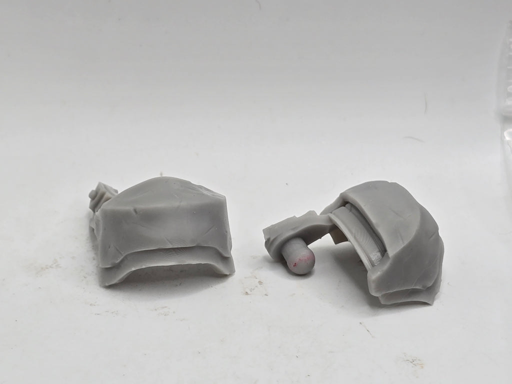 3d Printed Mythic Legions Scale Head 2.0 Female Goblin Slayer Pauldrons 1:12 6" Scale.