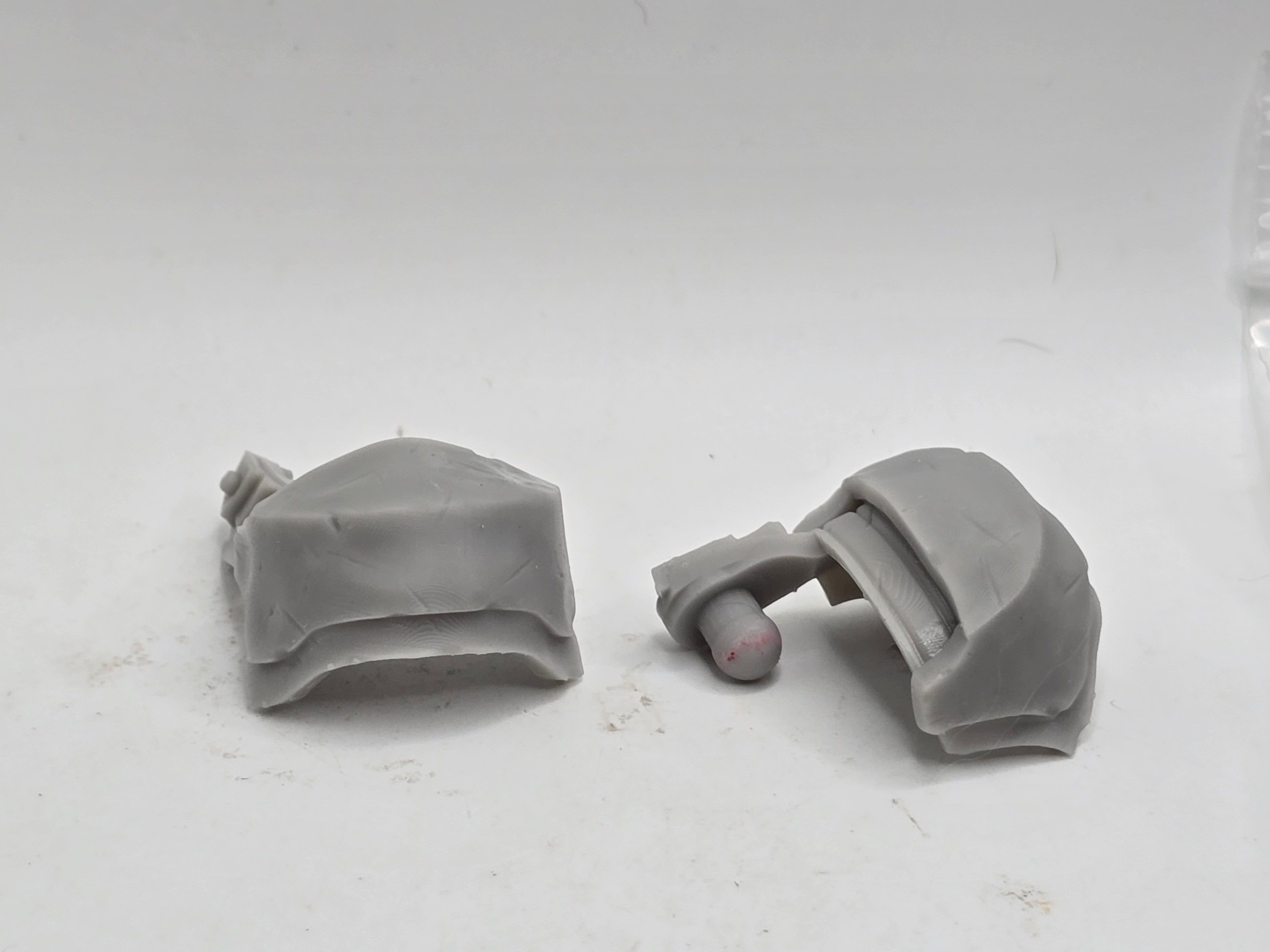 3d Printed Mythic Legions Scale Head 2.0 Female Goblin Slayer Pauldrons 1:12 6" Scale.