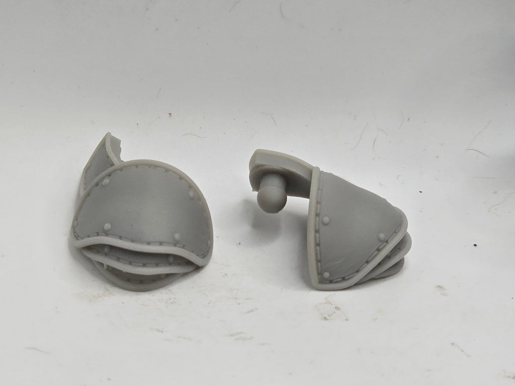 3d Printed Mythic Legions Scale Head 2.0 Dark Elf Pauldrons 1:12 6" Scale.