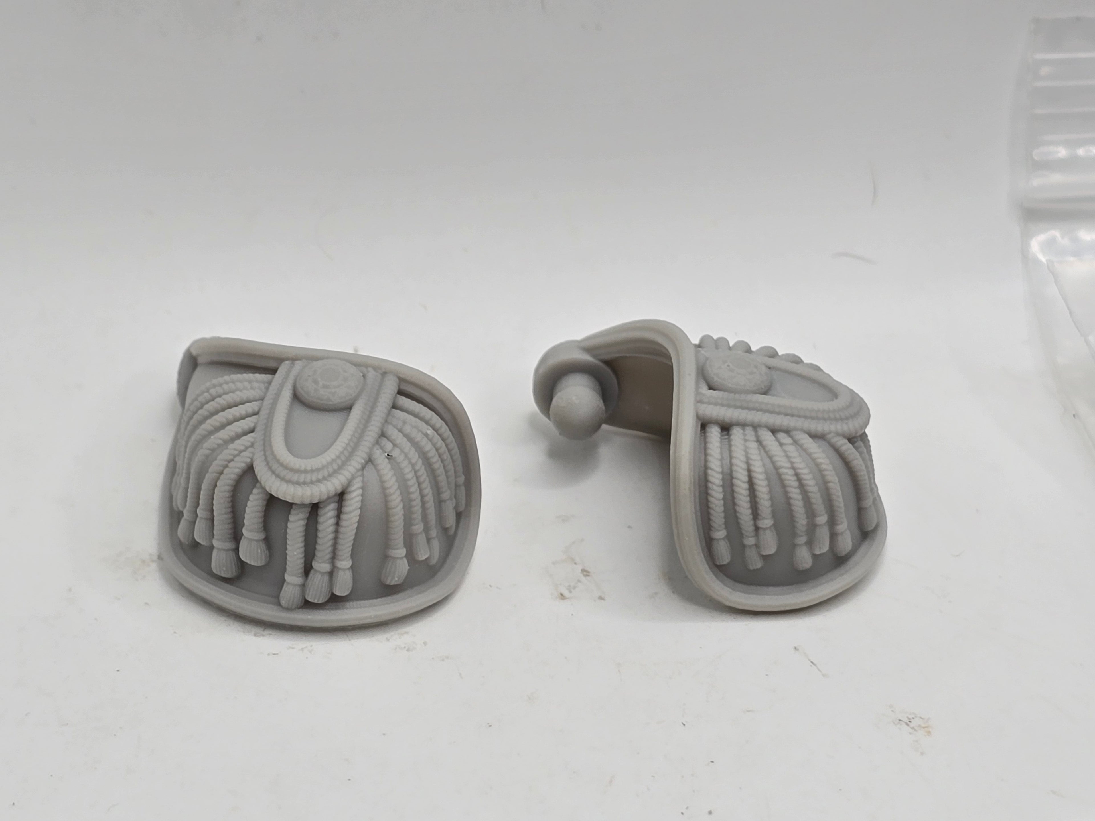 3d Printed Mythic Legions Scale Head 1.0 Pirate Pauldrons 1:12 6" Scale.