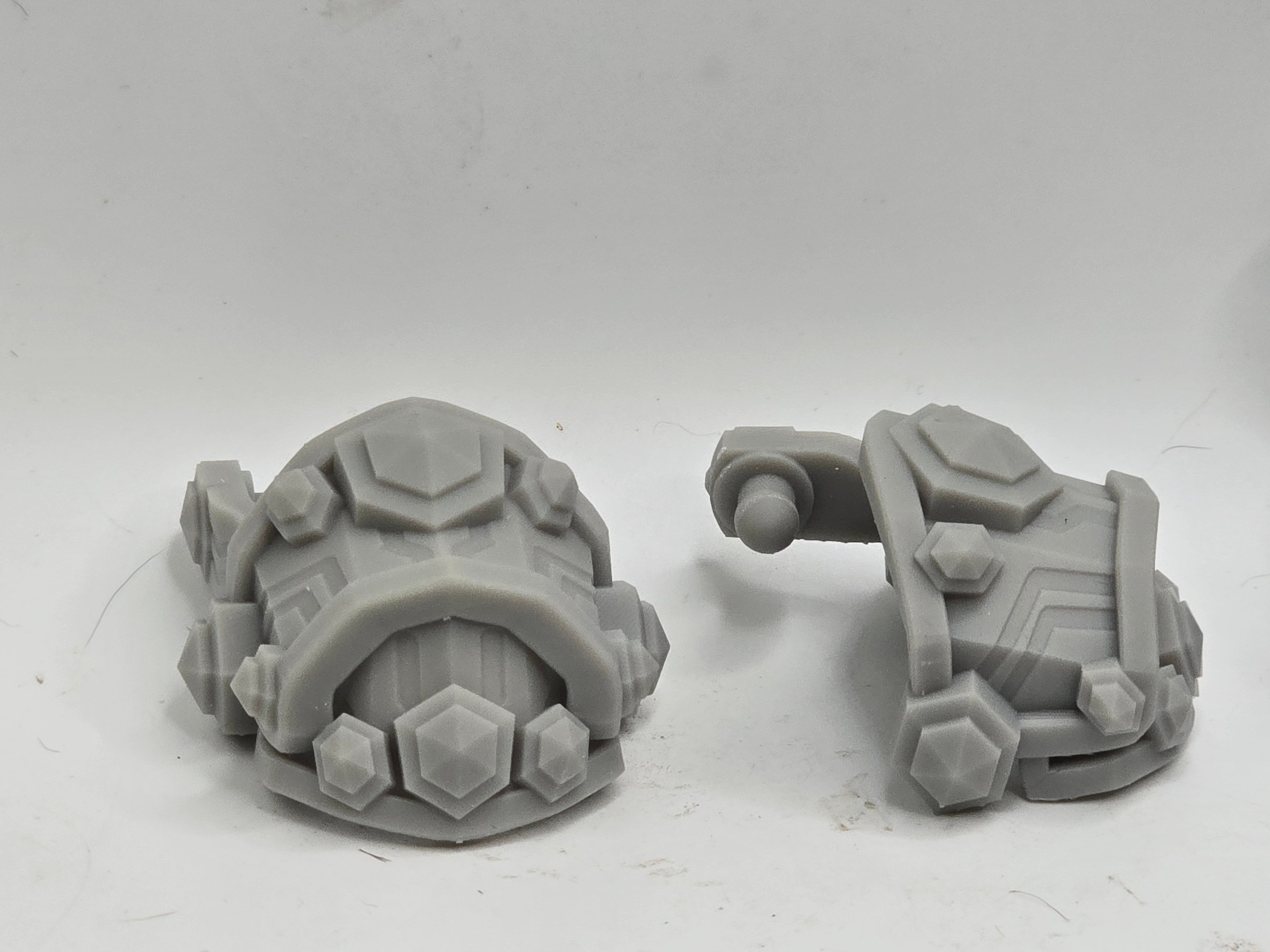 3d Printed Mythic Legions Scale Head 1.0 Mineral Dwarf Pauldrons 1:12 6" Scale.